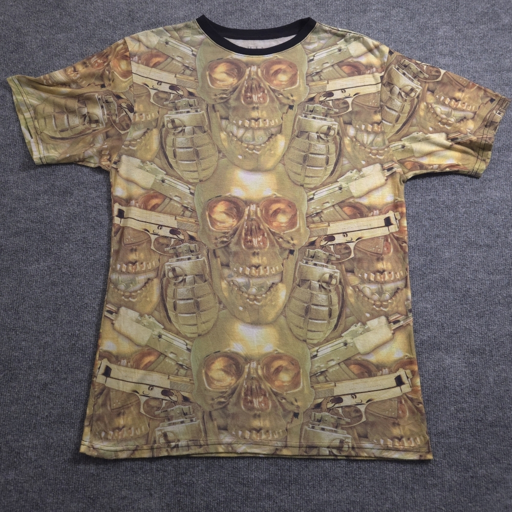 Heights All Over Print Gold Skulls & Weapons Tee Size Large Y2K Grunge
